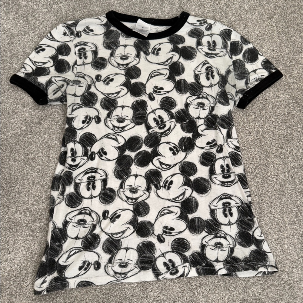 Disney Mickey Mouse black and white tee Size M